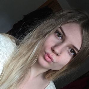 Meet your Posher, Caitlyn